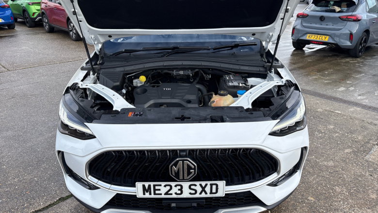 MG HS 1.5 T-GDI Trophy 5dr Petrol Hatchback